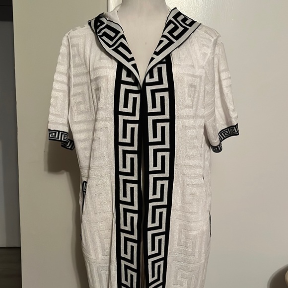 Prestige Original Hooded Cover Up - Picture 2 of 6